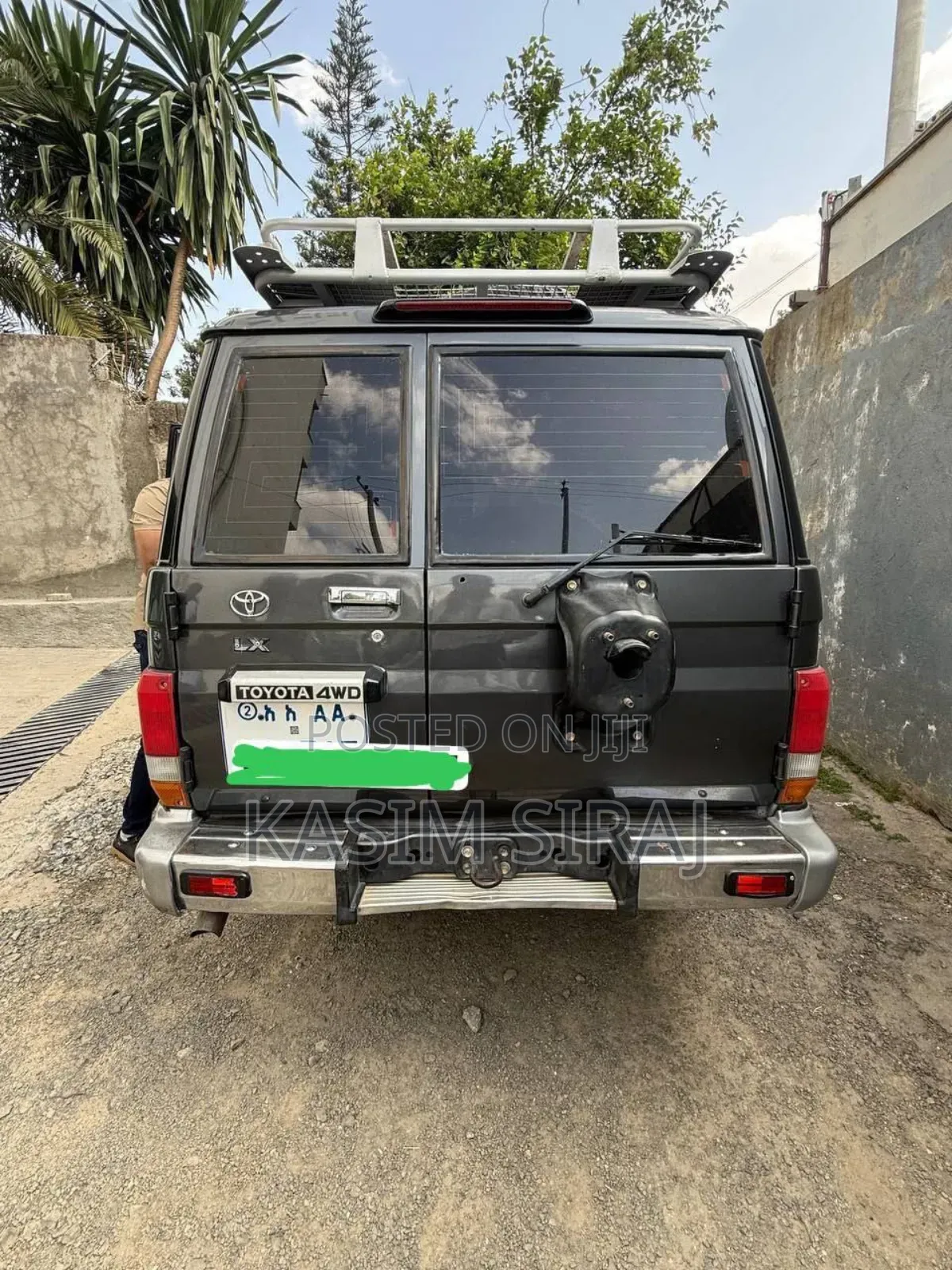 Toyota Land Cruiser 4.5 V8 GL 2012 Gray