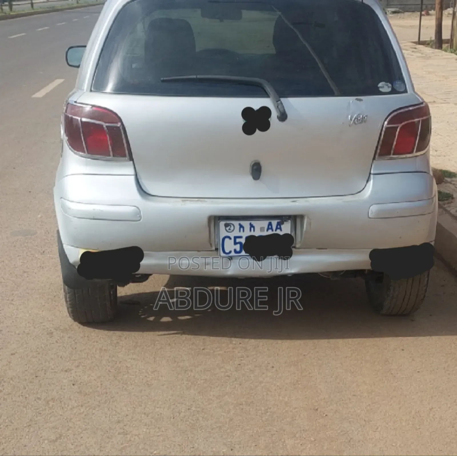 Toyota Vitz 2004 Silver