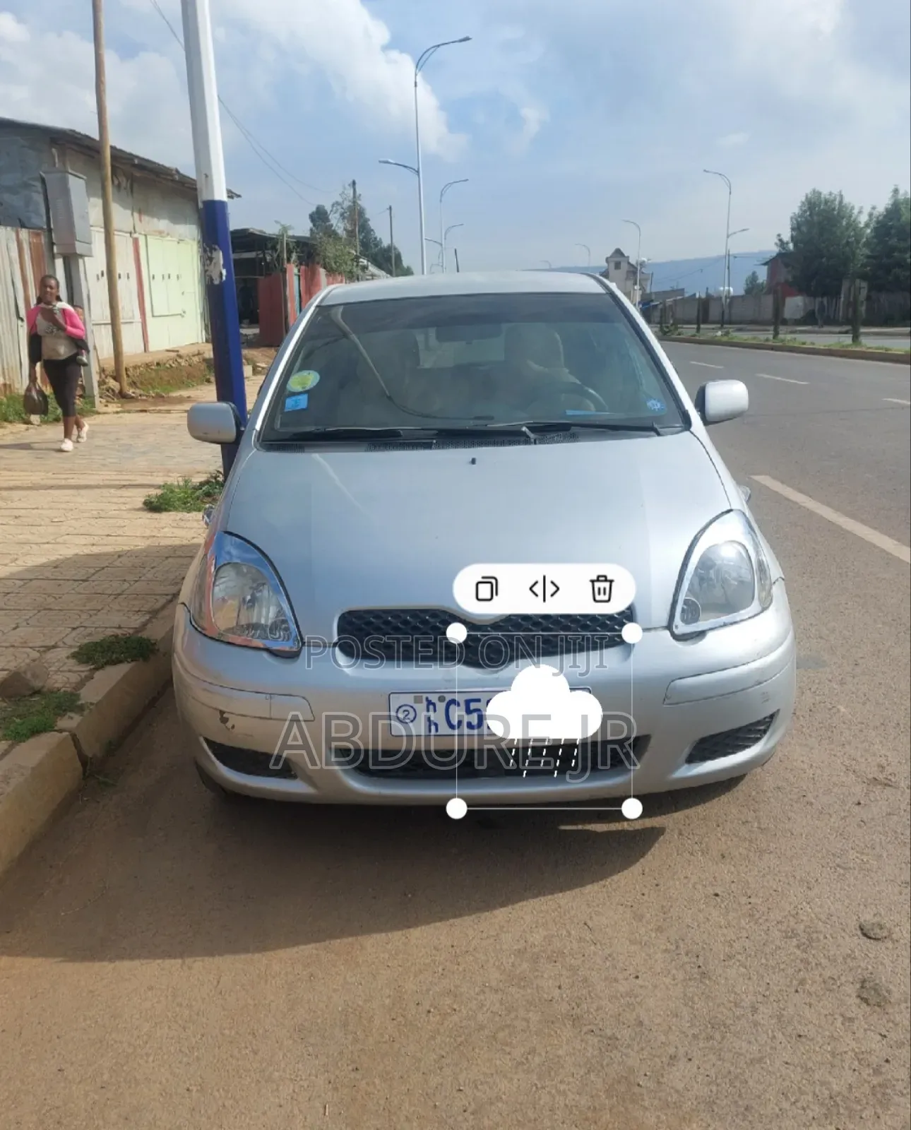 Toyota Vitz 2004 Silver