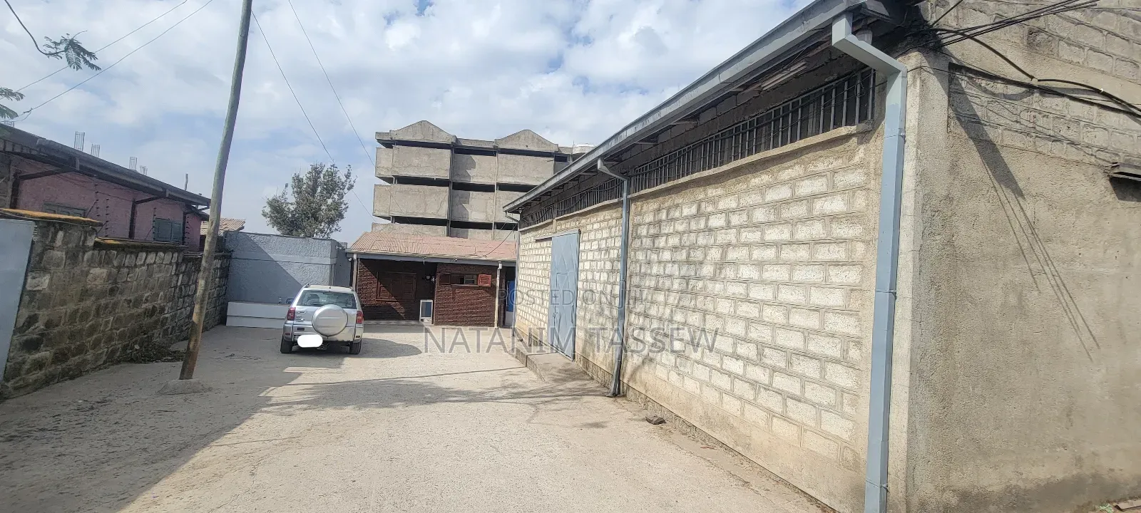 Unfinished G+4 Building + 2 Warehouses In Merkato