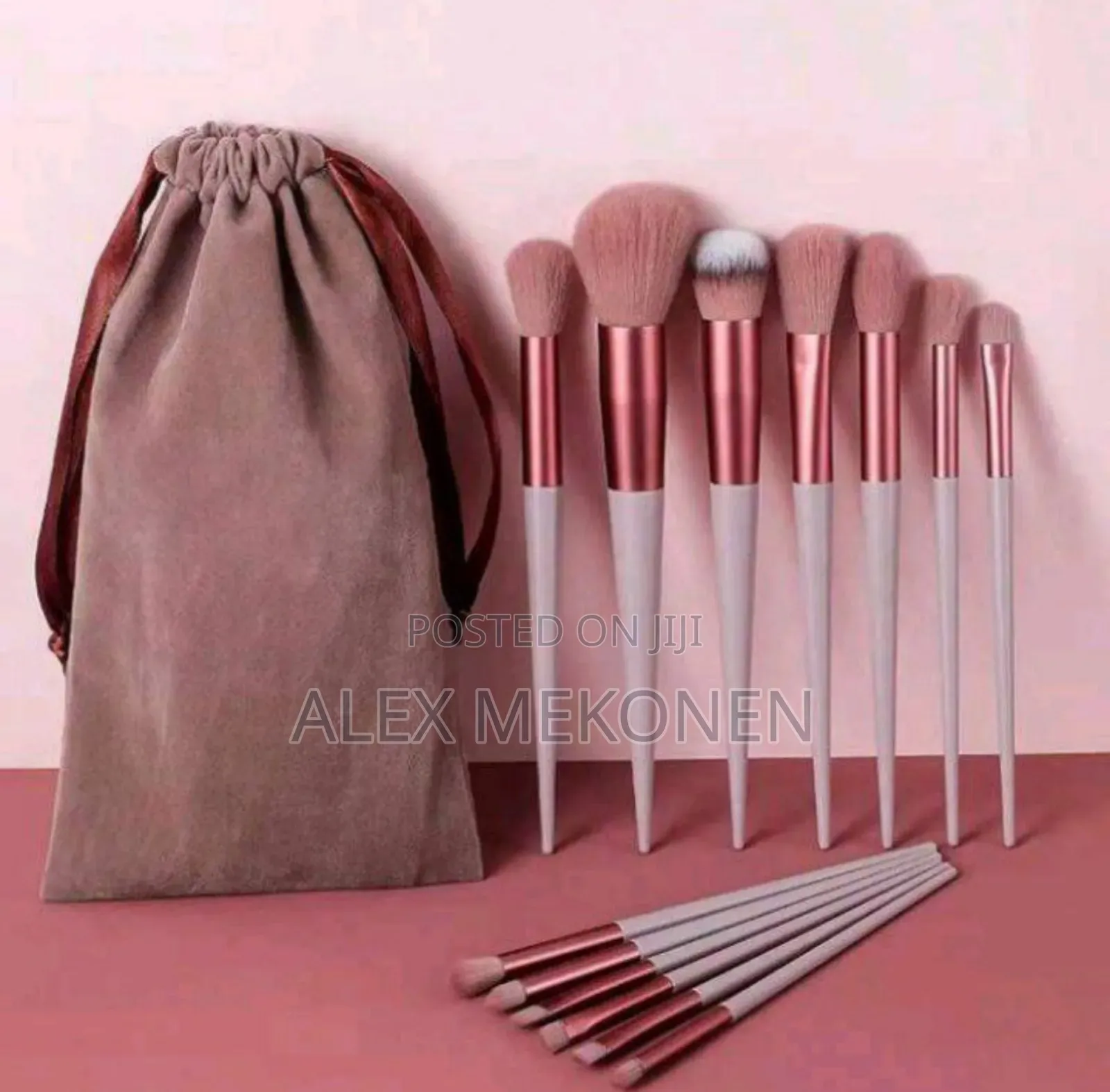 13 Makeup Brush