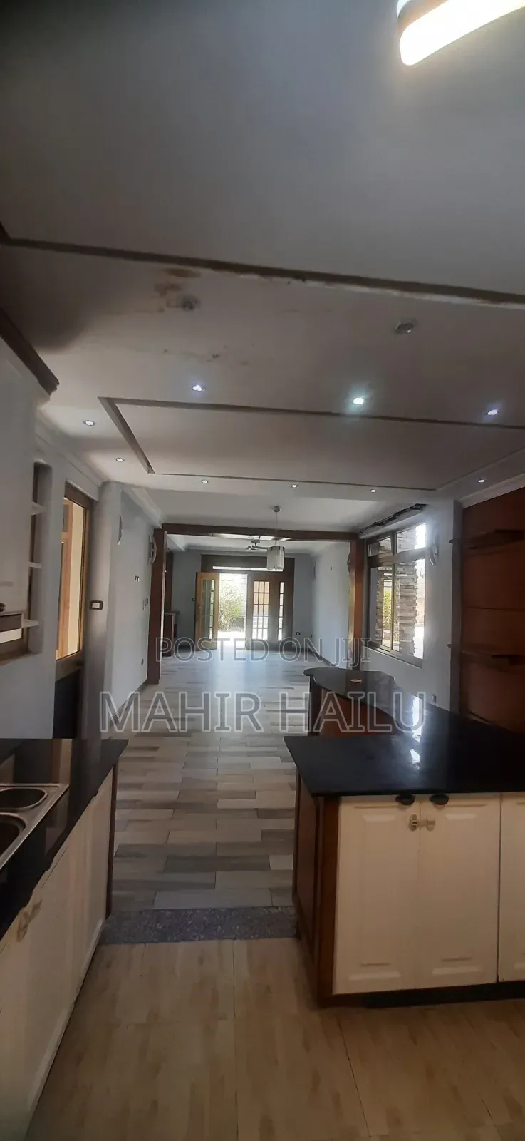 5bdrm House in Real, Bole for rent