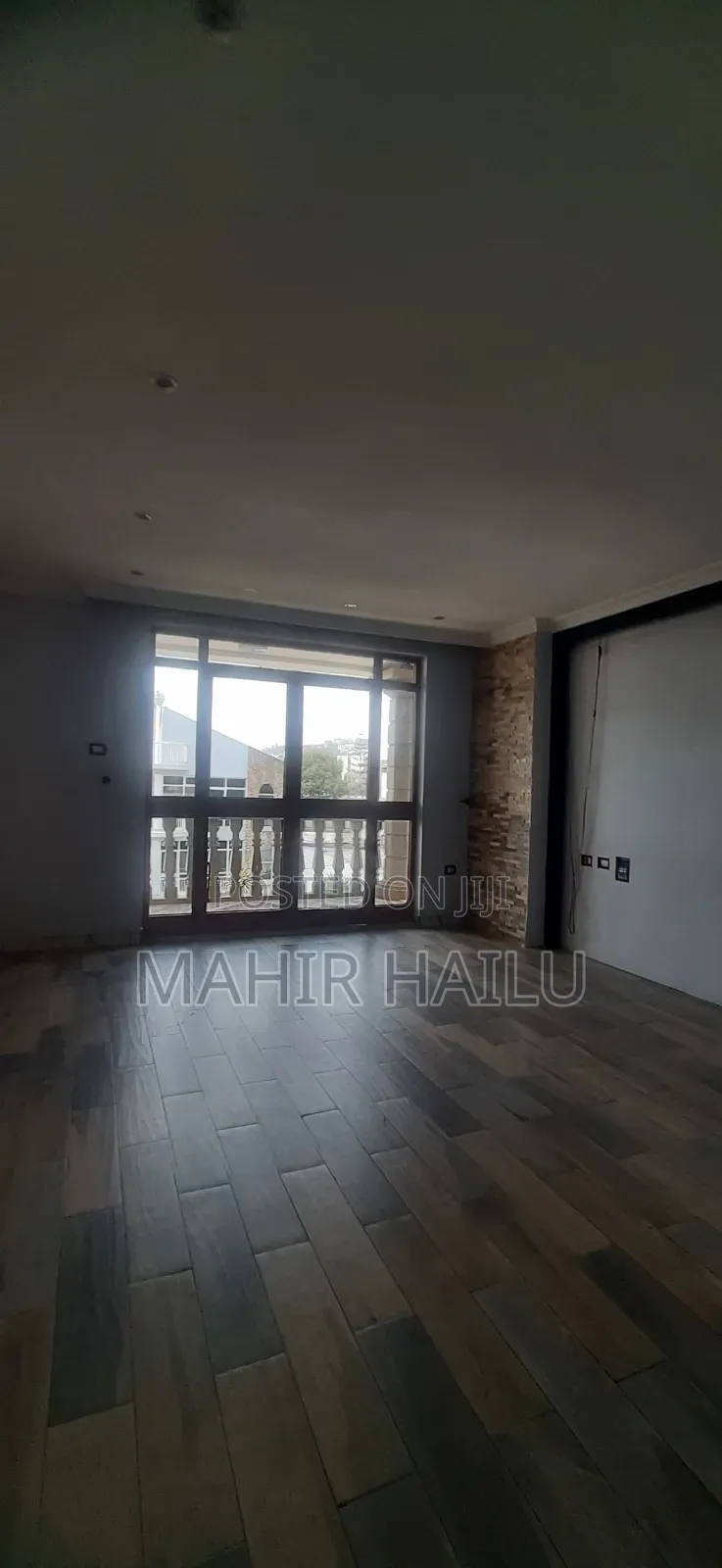 5bdrm House in Real, Bole for rent