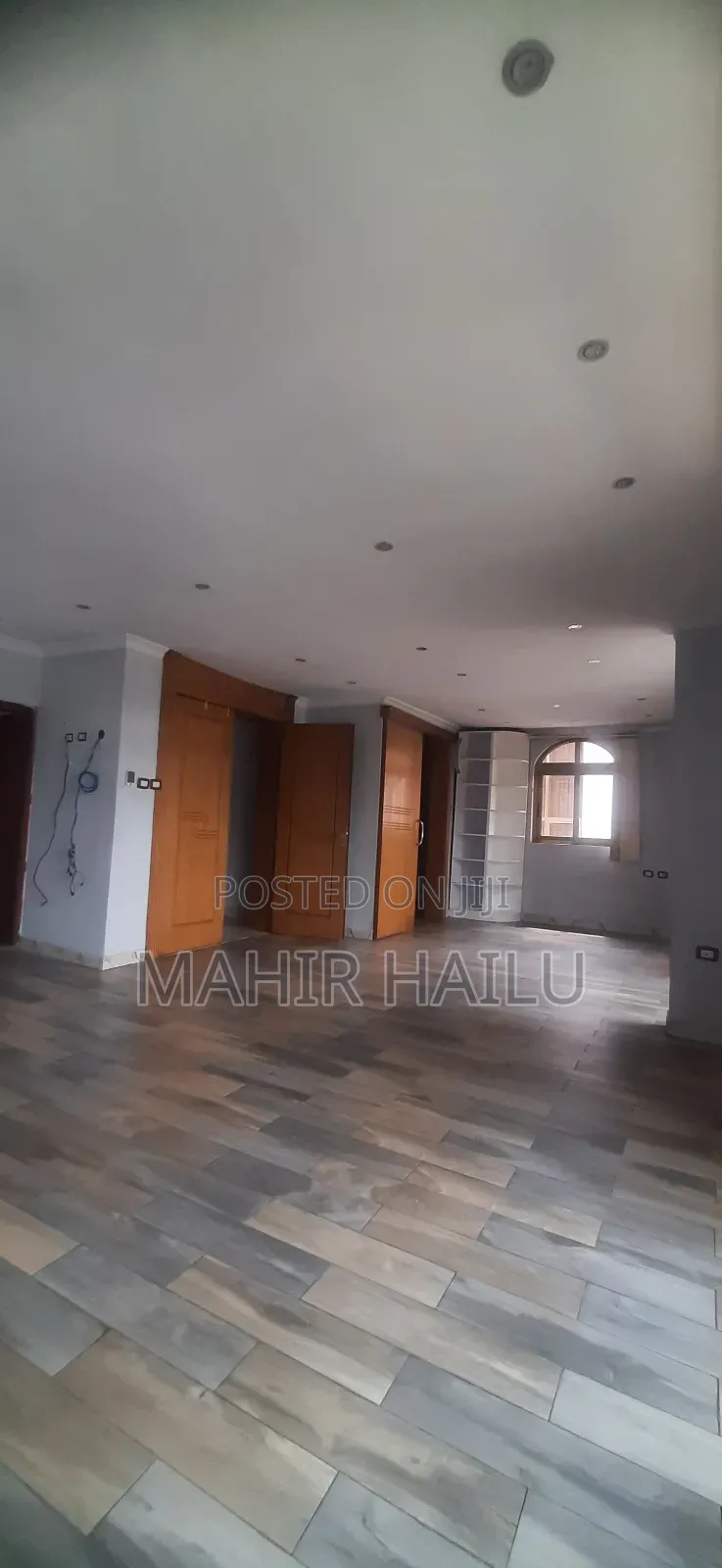 5bdrm House in Real, Bole for rent