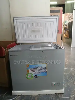 Everest Chest Freezer. It Features a Wide Voltage Regulator And