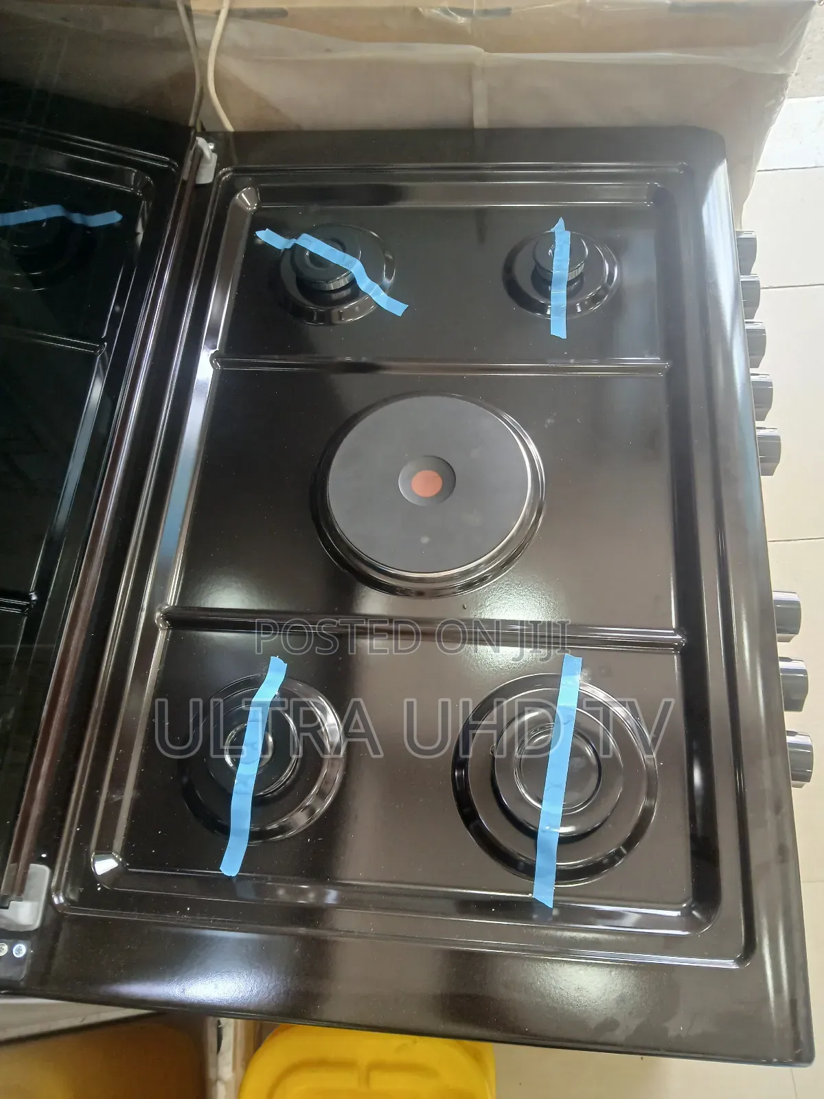 Kumtel Standing Oven/Cooker, Likely a 60x90 Cm Model With Both Gas