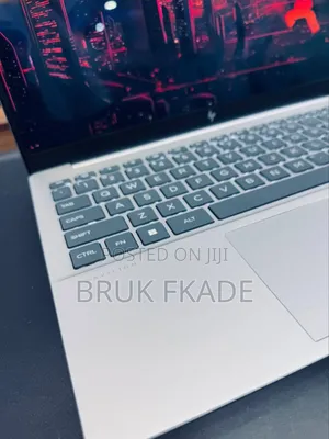 New Laptop HP Spectra 13 16GB Intel Core 7 SSD 1T