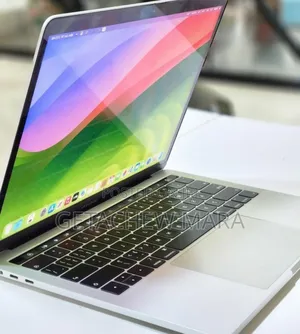 New Laptop Apple MacBook 2018 8GB Intel Core I5 SSD 256GB