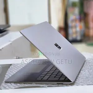 New Laptop Microsoft Surface 8GB Intel Core I5 SSD 512GB