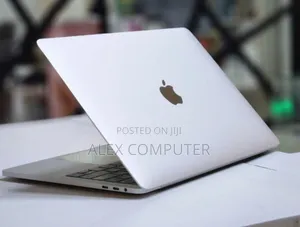 New Laptop Apple MacBook 2018 8GB Intel Core I5 SSD 256GB