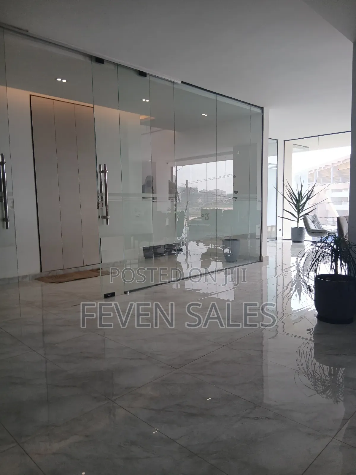 ለሱቅ ፈላጊወች በሙሉ ከ11ካሬ ጀምሮ የንግድ ሱቆችን ቦሌ ላይ