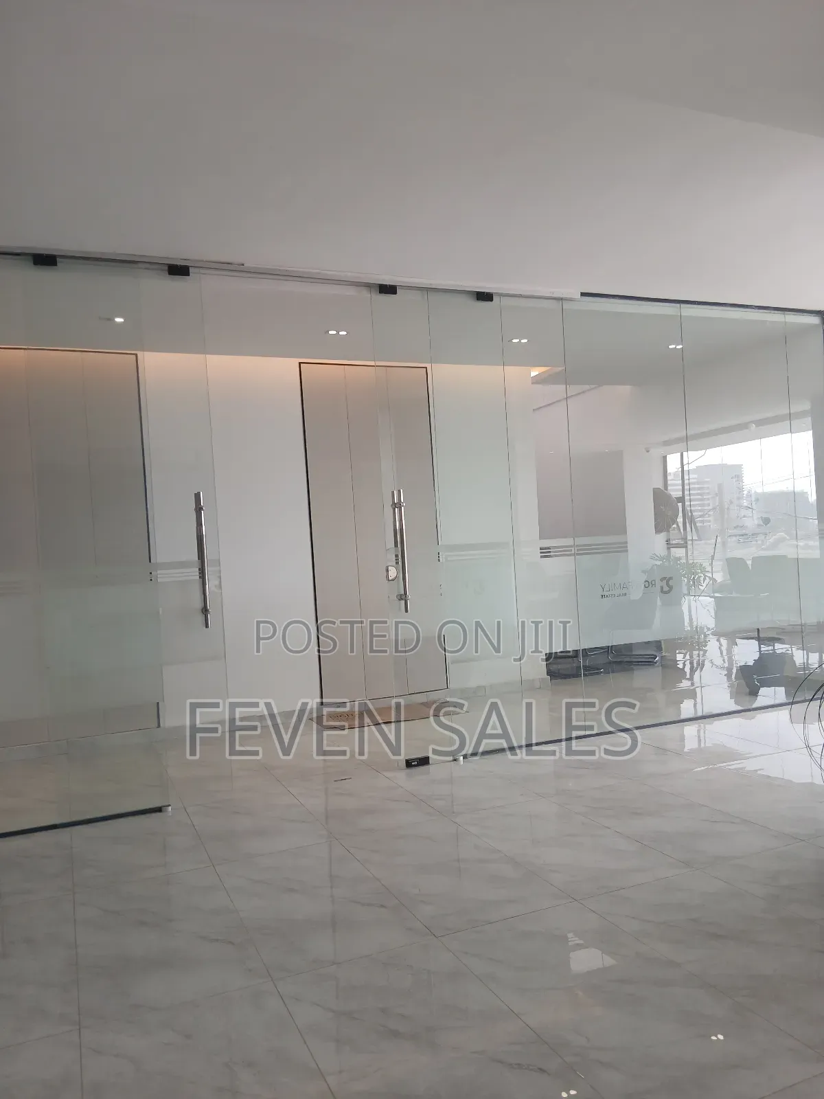 ለሱቅ ፈላጊወች በሙሉ ከ11ካሬ ጀምሮ የንግድ ሱቆችን ቦሌ ላይ