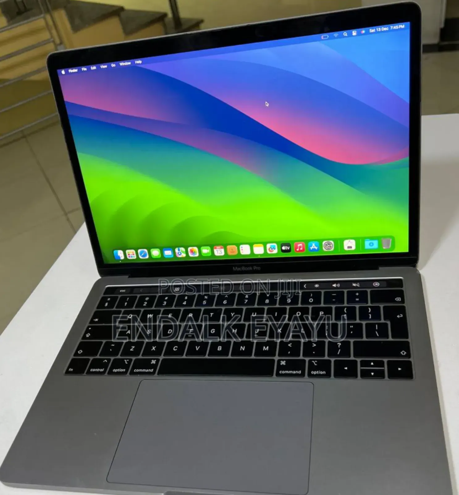New Laptop Apple MacBook Pro 2019 8GB Intel Core I5 SSD 128GB