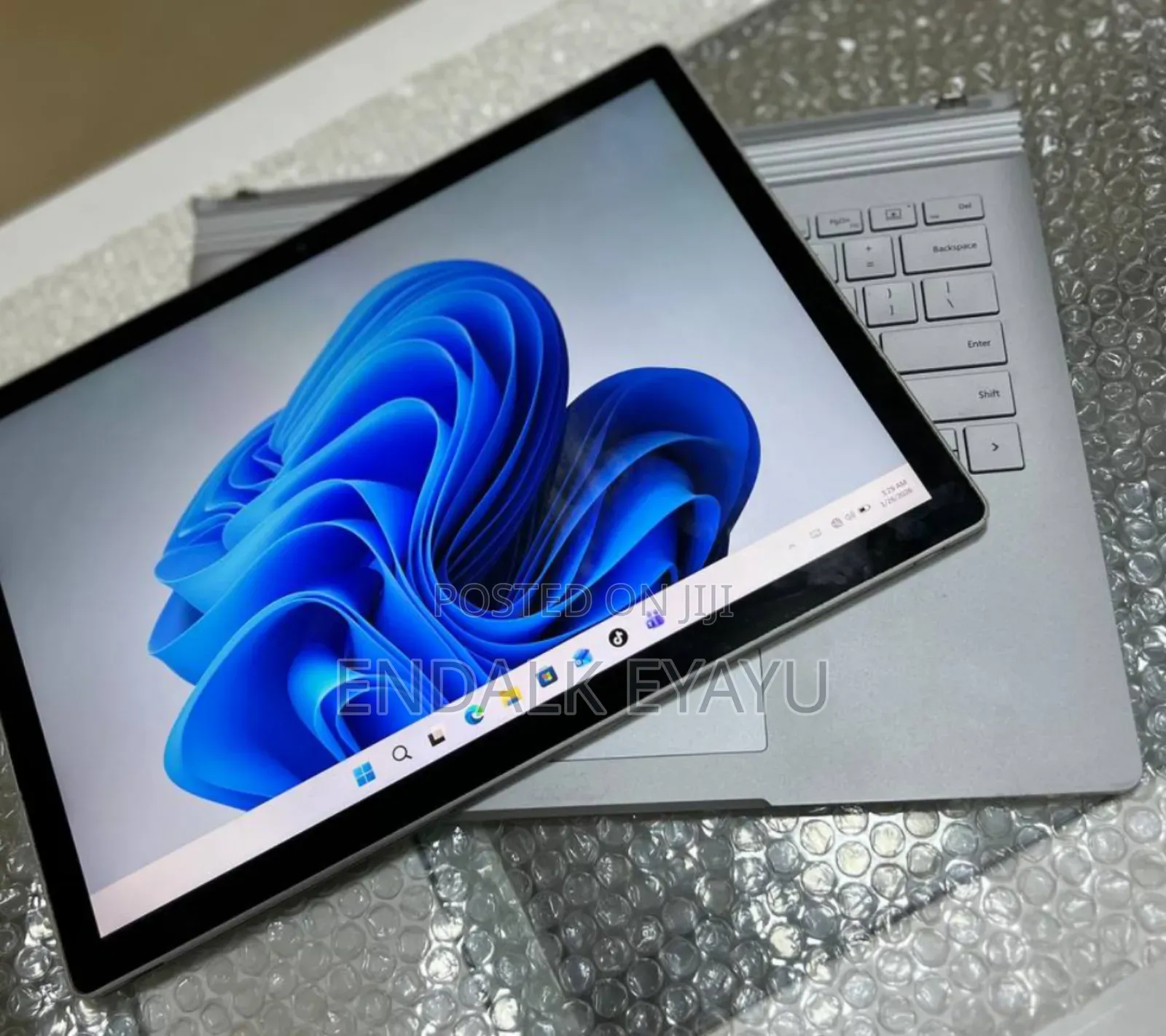 New Laptop Microsoft Surface Book 3 16GB Intel Core I7 SSD 256GB