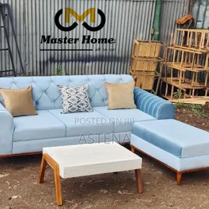 ለተባብ ቤት ተስማሚ ዘመናዊ ሶፋ (ከottoman ጋር)