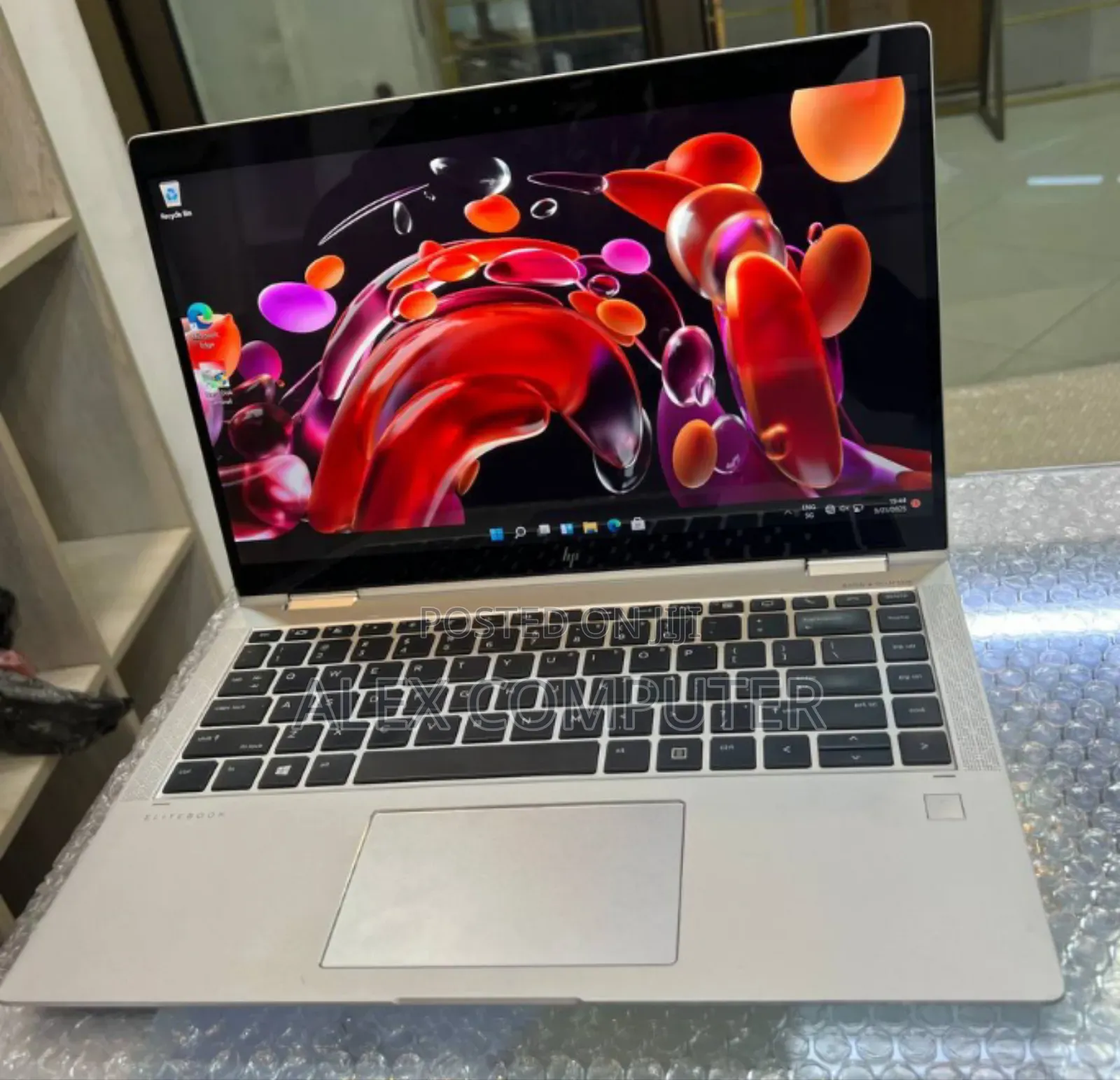New Laptop HP EliteBook X360 1040 G5 8GB Intel Core I5 SSD 256GB