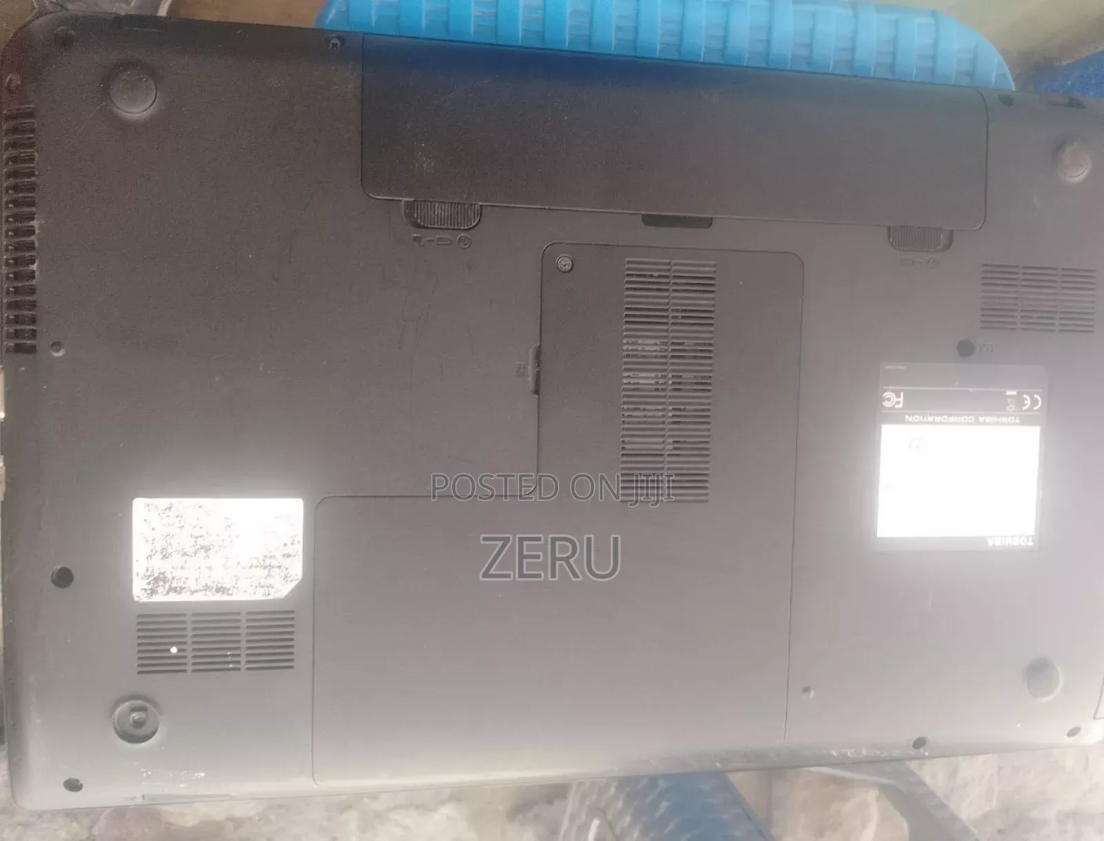 Laptop Toshiba 4GB Intel Core I3 HDD 500GB