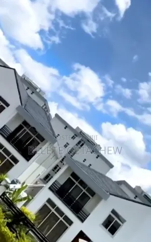 6bdrm House in Ayat Hosea, G+1, Bole for sale