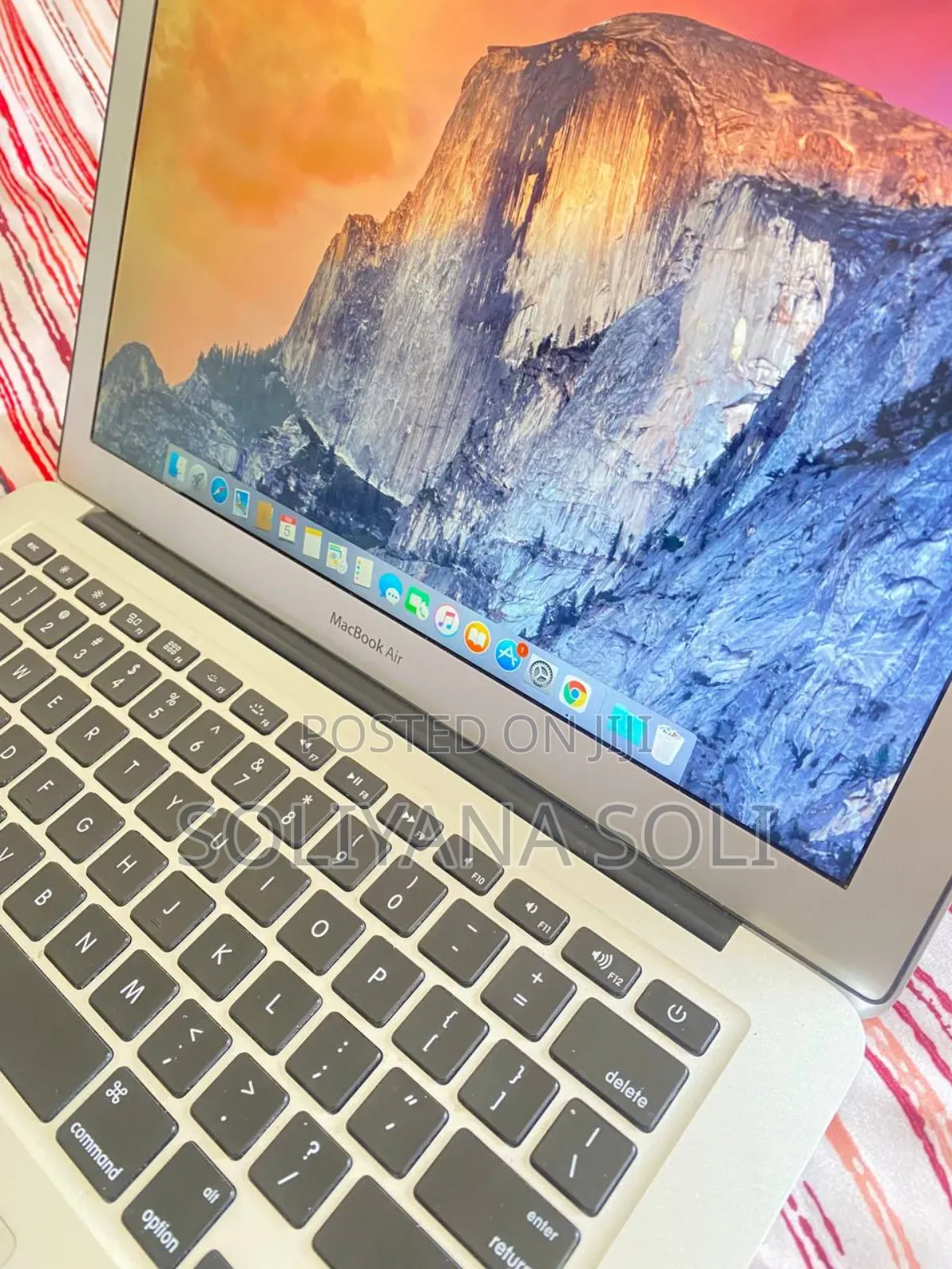 Laptop Apple MacBook 2015 4GB Intel Core i5 SSHD (Hybrid) 128GB
