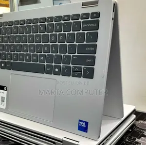 New Laptop HP OmniBook 5 Flip 16GB Intel Core I7 SSD 512GB