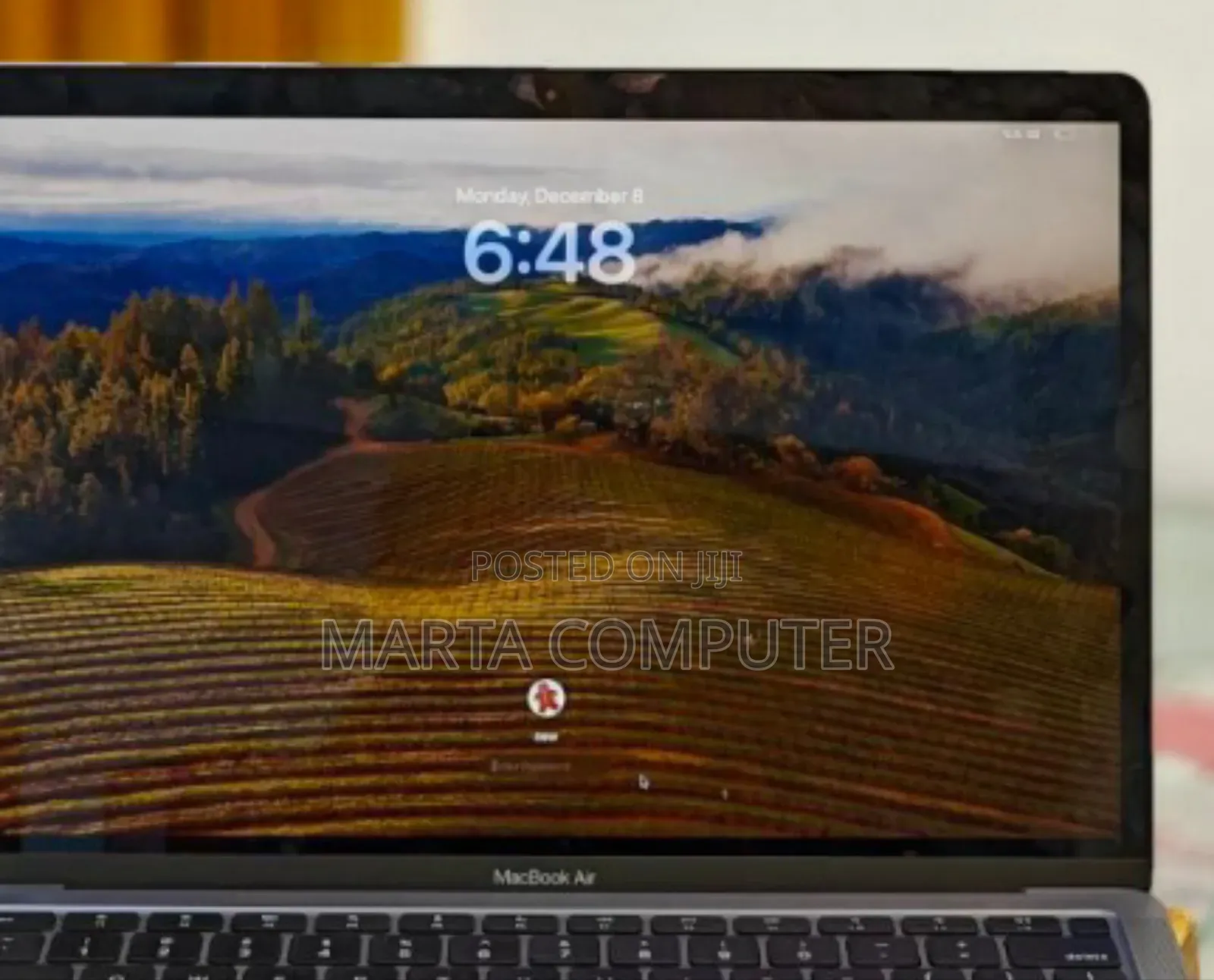 New Laptop Apple MacBook Air 2020 M1 8GB Apple M1 SSD 256GB