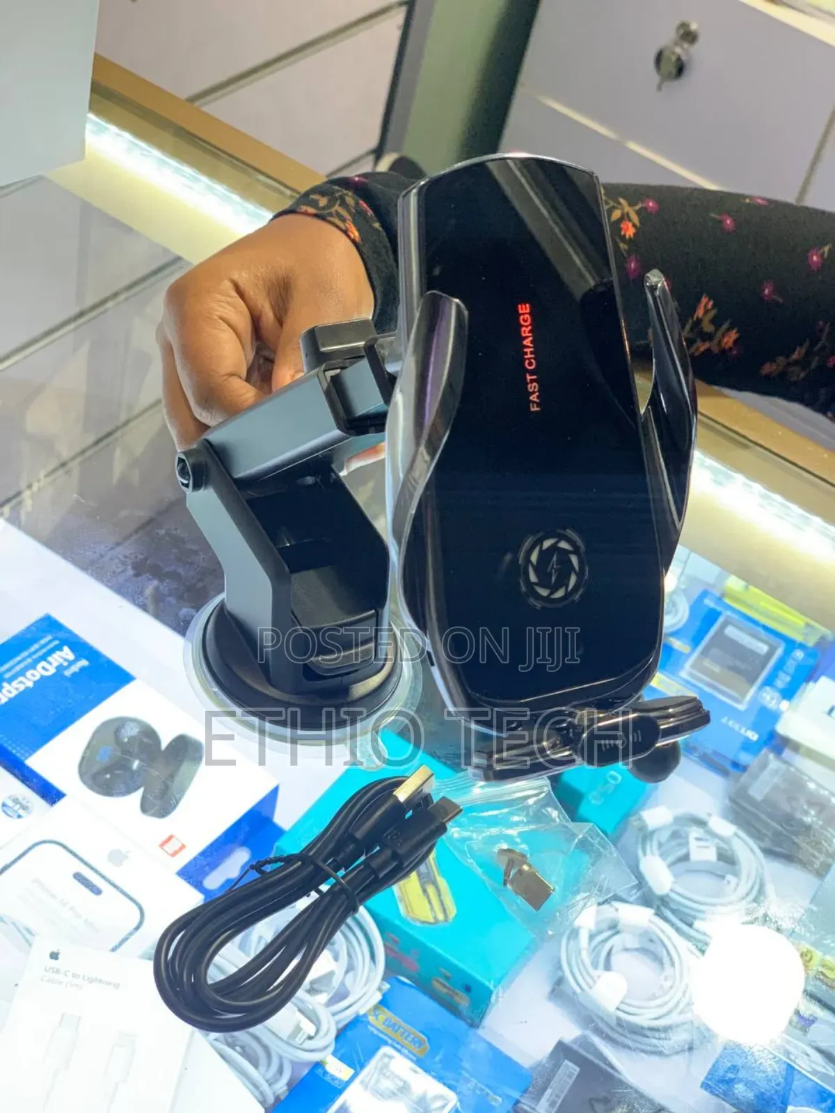 Wireless Car Charger With Automatic