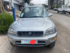 Toyota RAV4 Automatic 2000 Silver