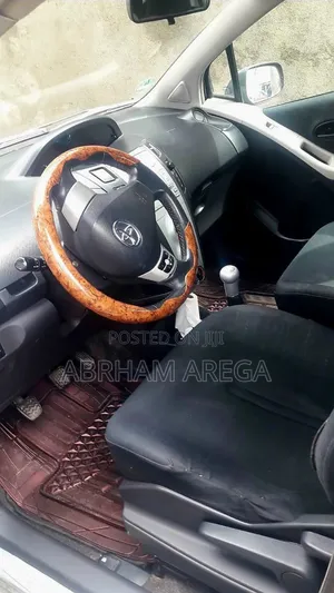 Toyota Yaris 2007 Silver