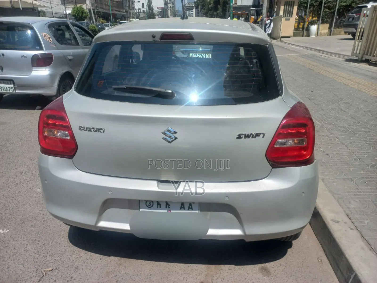 Suzuki Swift 2022 Silver
