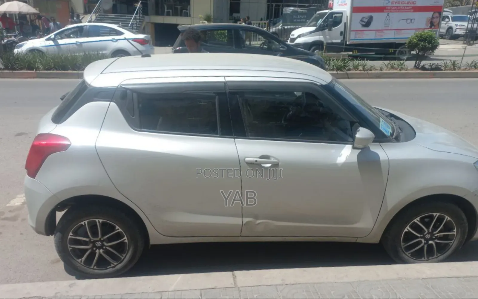 Suzuki Swift 2022 Silver