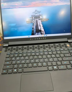 New Laptop Dell Alienware 15 16GB Intel Core I7 SSD 1T