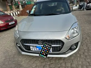 Suzuki Swift 2022 Silver