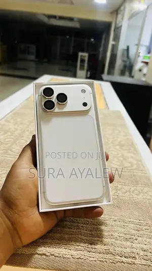 New Apple iPhone 17 Pro Max 256 GB Silver