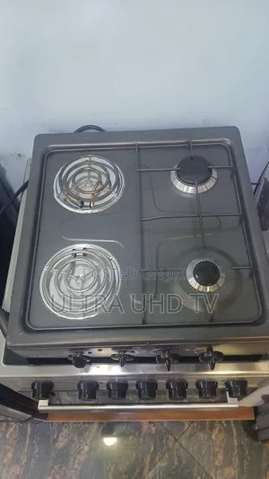 Kumtel Freestanding Cooker With a Combination of Gas and Electric