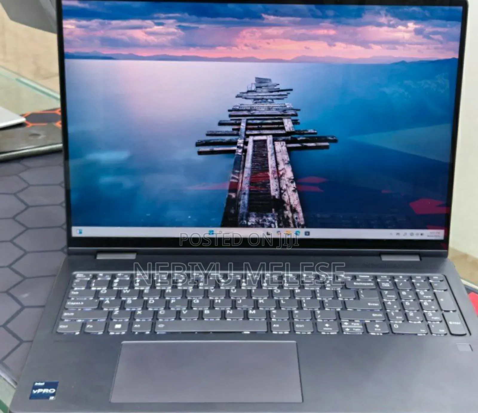 New Laptop Lenovo Yoga 7i 16GB Intel Core I7 SSD 1T