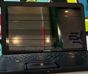 New Laptop Toshiba Satellite U500 4GB AMD A4 HDD 500GB