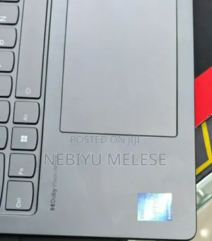 New Laptop Lenovo Yoga 7i 16GB Intel Core I7 SSD 1T