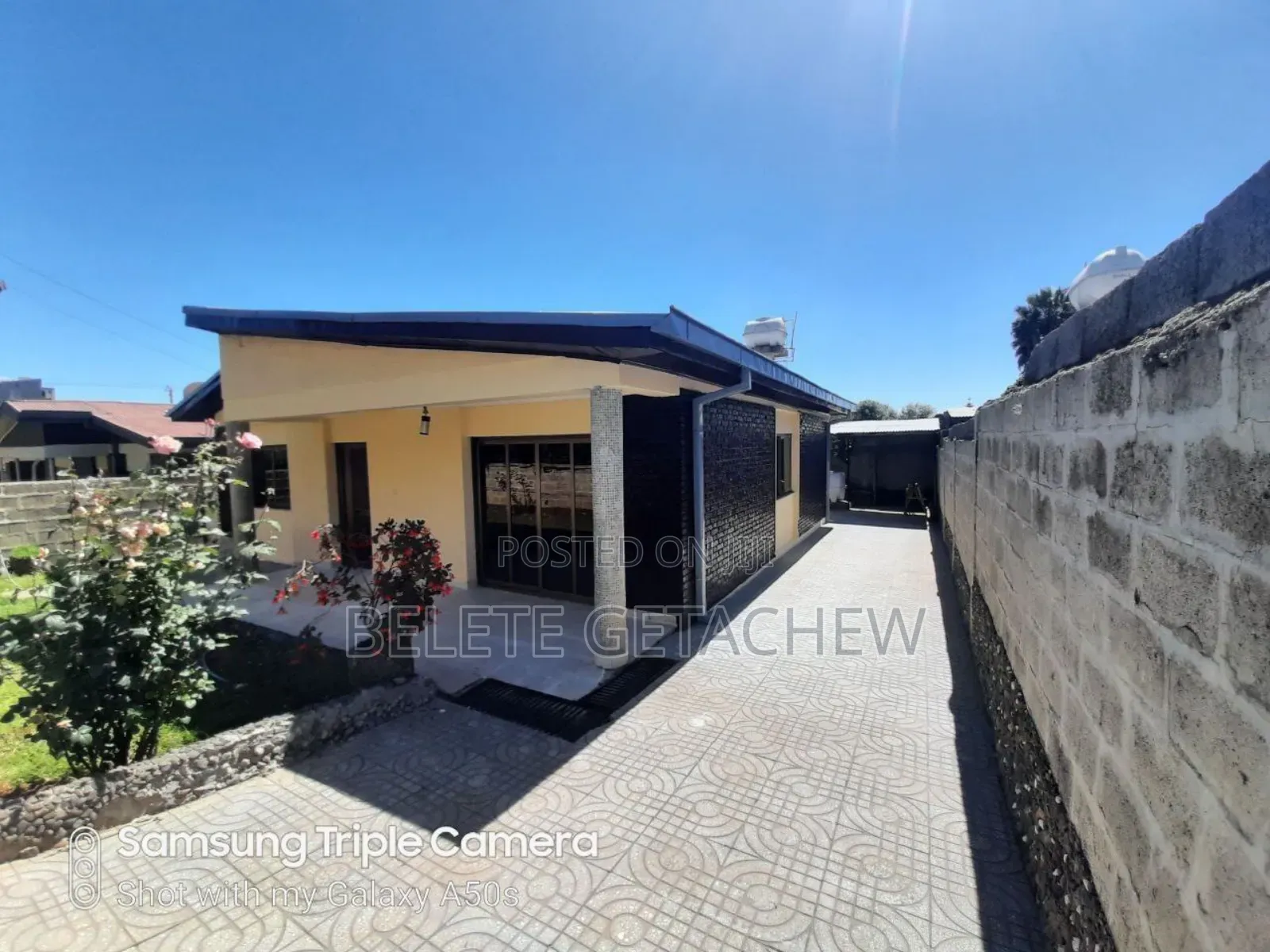 3bdrm Villa in Ayat Zone, Villa, Bole for sale