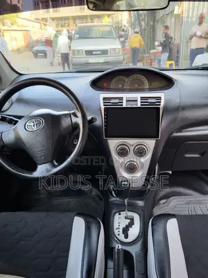 Toyota Yaris 2008 Silver