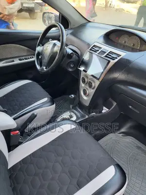 Toyota Yaris 2008 Silver