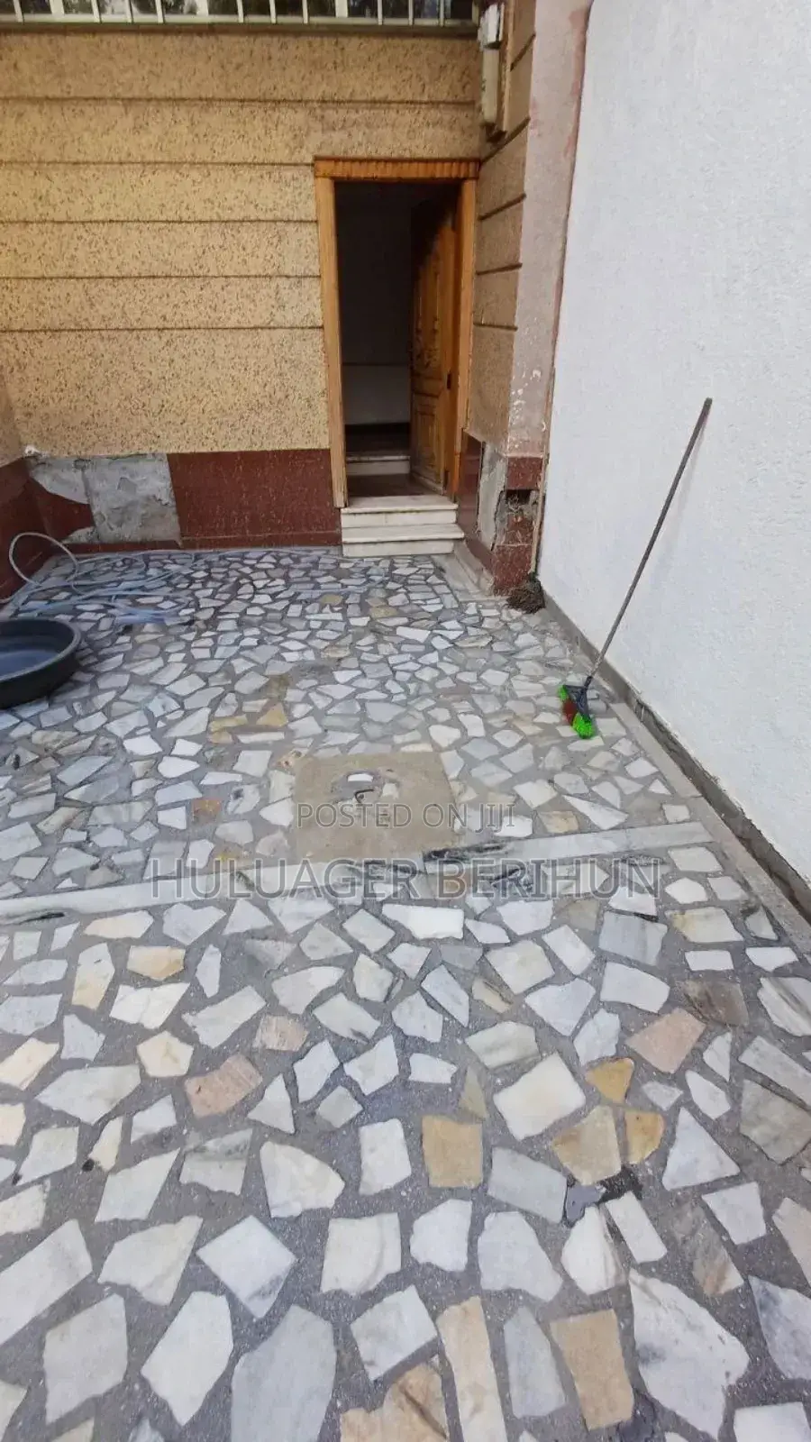 Furnished 7bdrm Apartment in Bole for sale