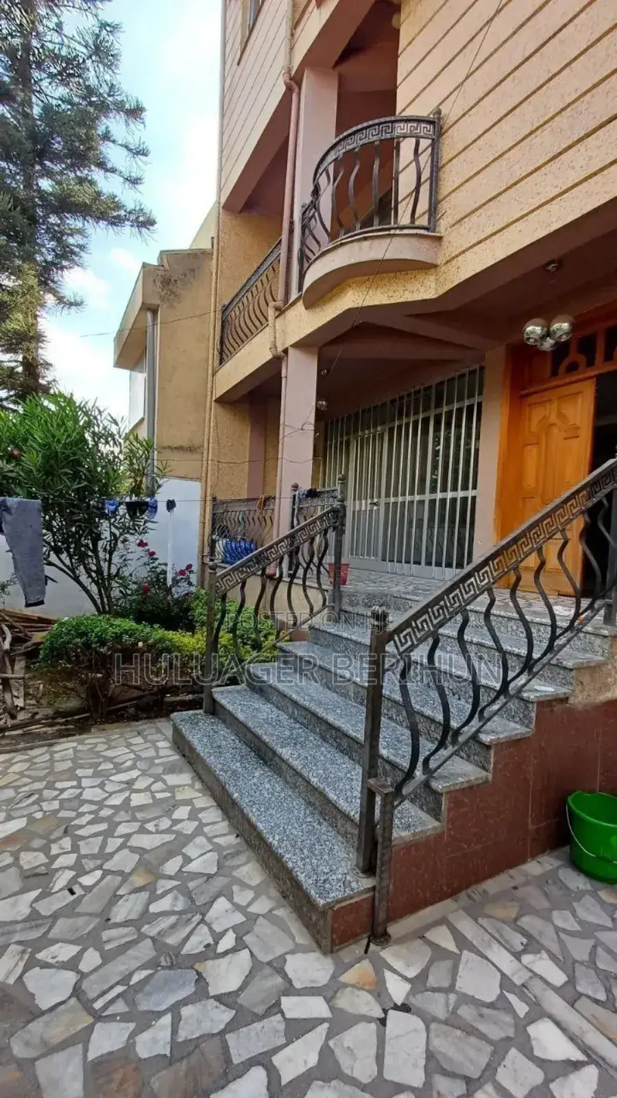 Furnished 7bdrm Apartment in Bole for sale
