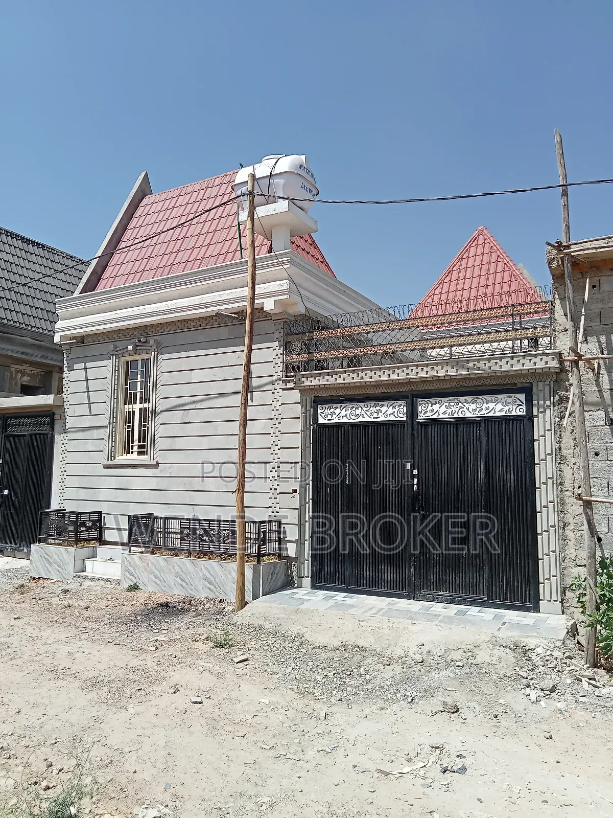 Furnished 5bdrm House in ኦሮሚያ ዱከም ከተማ, Oromia-Finfinne for sale