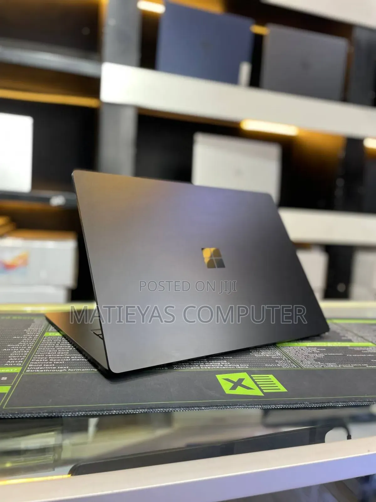 New Laptop Microsoft Surface 16GB Intel Core I7 SSD 512GB