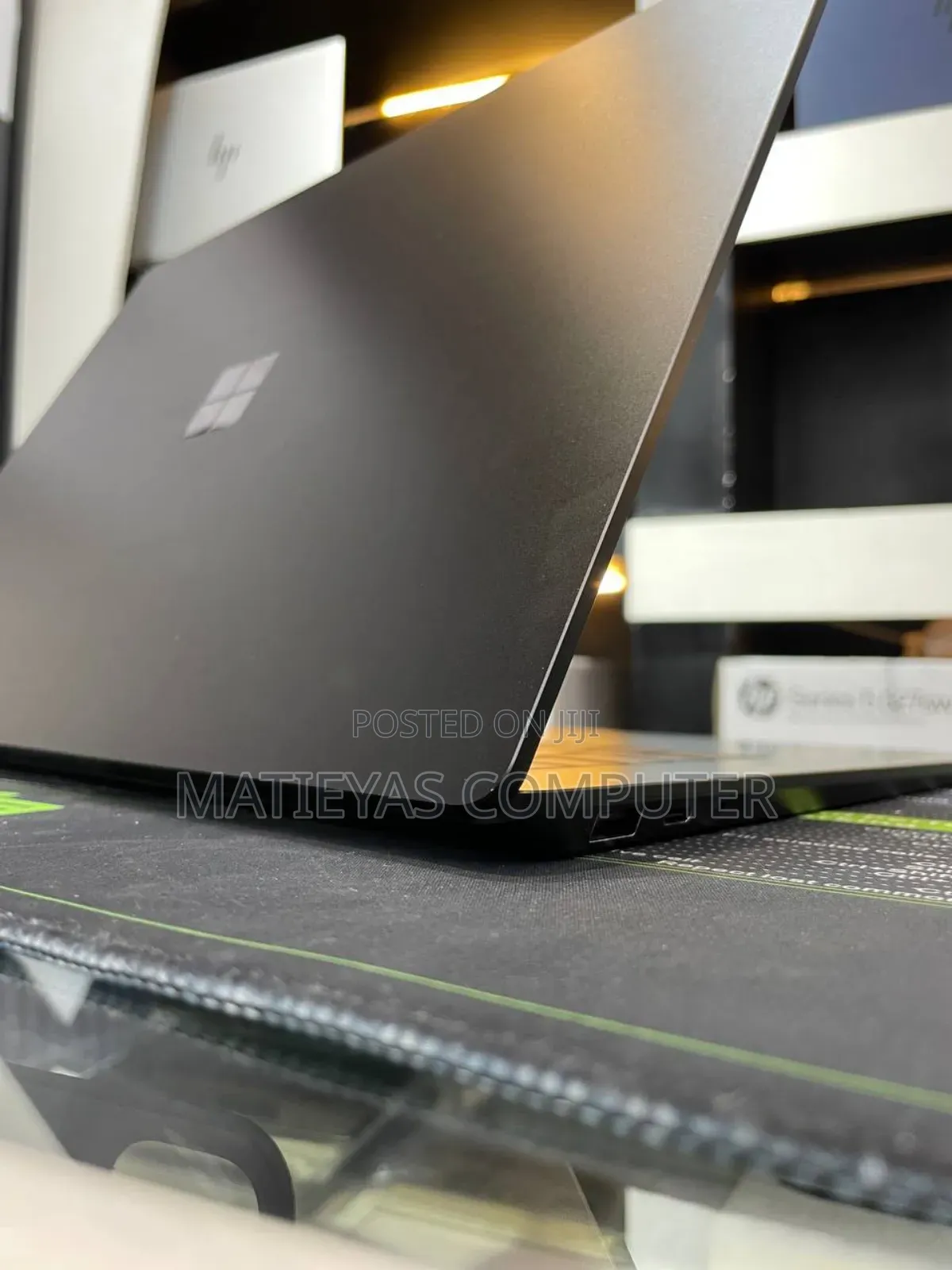 New Laptop Microsoft Surface 16GB Intel Core I7 SSD 512GB