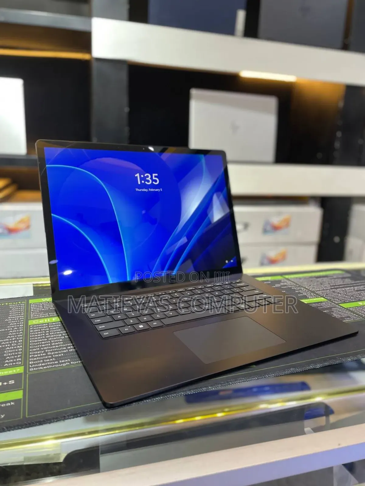 New Laptop Microsoft Surface 16GB Intel Core I7 SSD 512GB