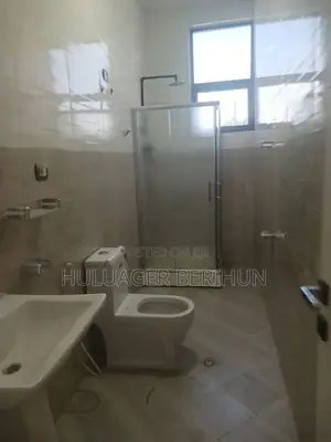 Furnished 3bdrm Villa in Bole for sale