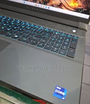 New Laptop Alienware M17x R2 32GB Intel Core I9 SSD 1T