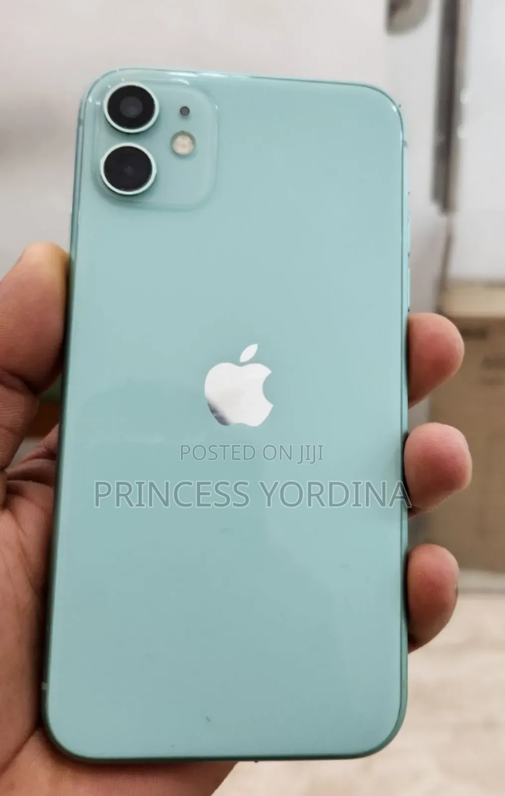 New Apple iPhone 11 128 GB Green