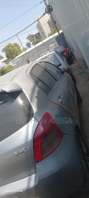 Toyota Yaris 1.0 2006 Silver